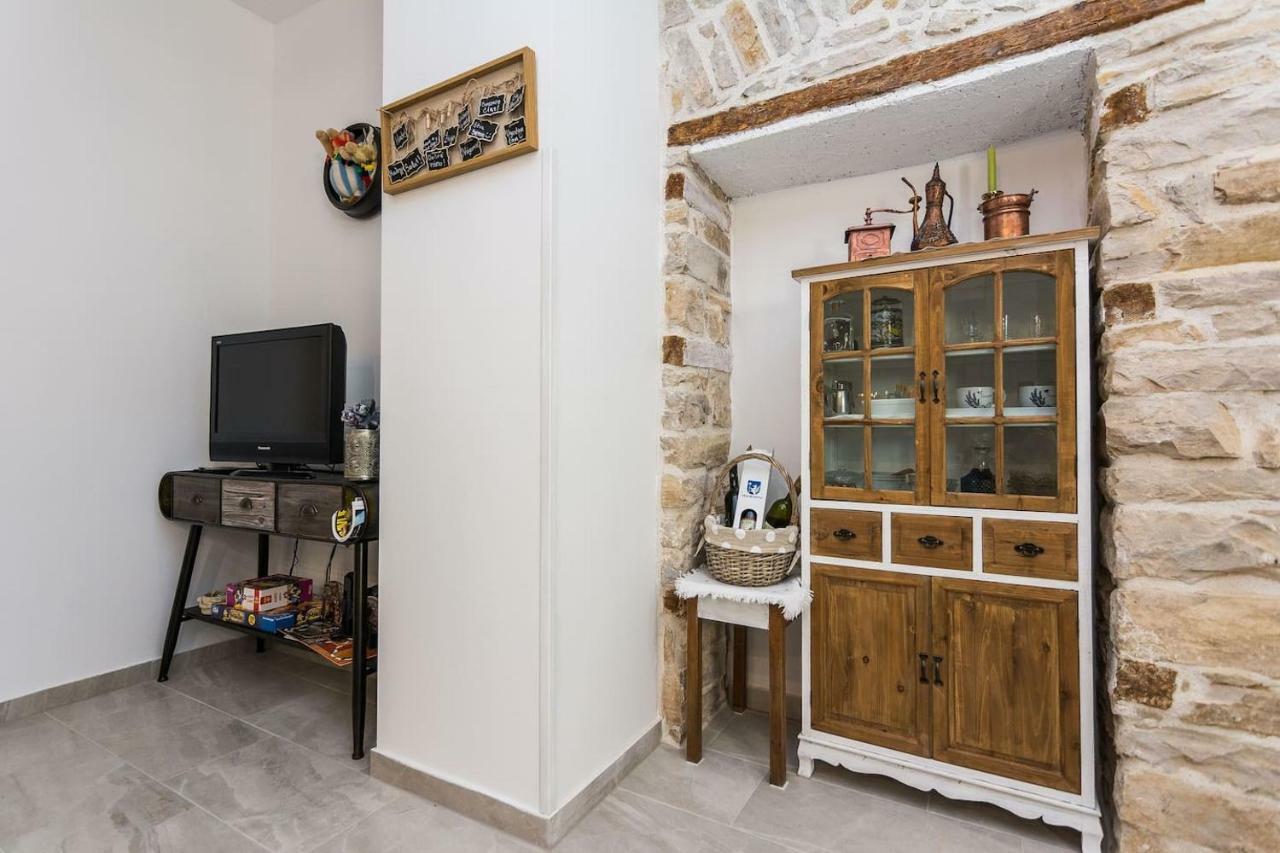 Apartment Nostalgija, Benkovac Exteriér fotografie