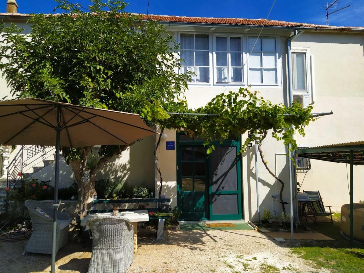 Apartment Nostalgija, Benkovac Exteriér fotografie
